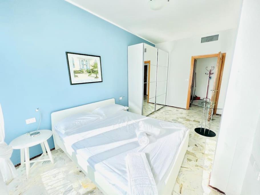 Suite Sunset 18 - Fronte Mare Sanremo Bagian luar foto