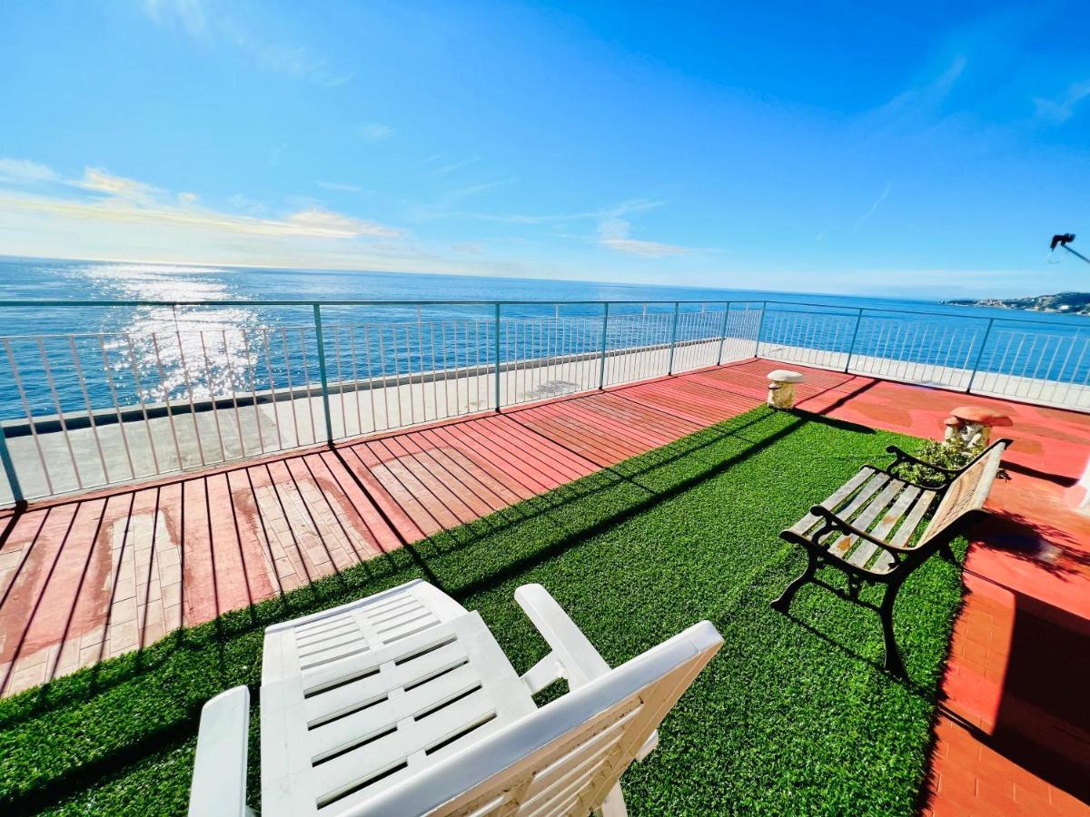 Suite Sunset 18 - Fronte Mare Sanremo Bagian luar foto